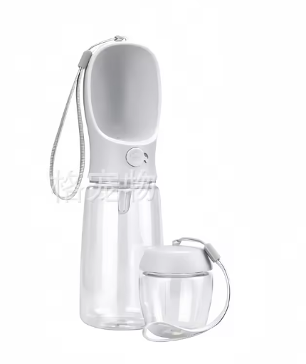 La gourde 2-en-1 pour Eau et Croquette