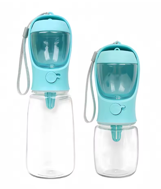 La gourde 2-en-1 pour Eau et Croquette